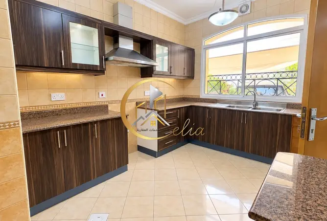 62351109 - Property Image 3
