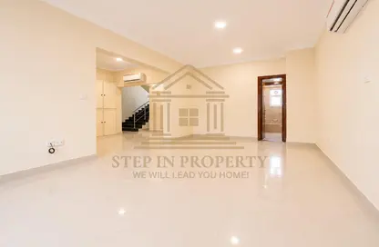 Villa - 4 Bedrooms - 4 Bathrooms for rent in Souk Al gharaffa - Al Gharrafa - Doha