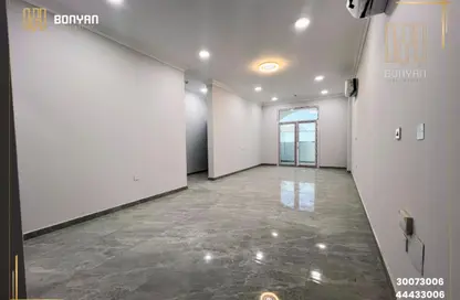 شقة - 2 غرف نوم - 3 حمامات للايجار في أم قرن - الضعاين