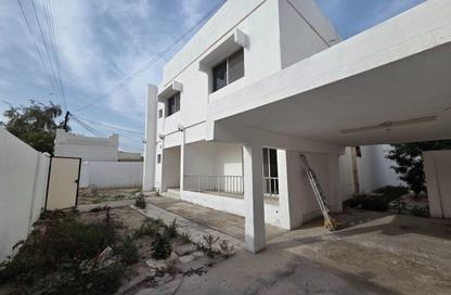 Villa - 4 Bedrooms - 4 Bathrooms for rent in Al Nasr Street - Al Nasr - Doha