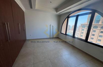 Apartment - 1 - 2 for rent in West Bay - West Bay - Doha