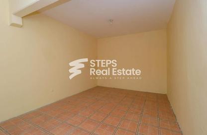 Labor Camp - Studio for rent in Industrial Area 4 - Industrial Area - Industrial Area - Doha