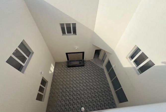 1030818 - Property Main Image