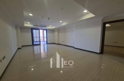 Apartment - 1 Bedroom - 2 Bathrooms for rent in East Porto Drive - Porto Arabia - The Pearl Island - Doha