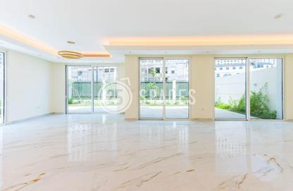 Villa - 6 Bedrooms - 7 Bathrooms for rent in Floresta Gardens - Floresta Gardens - The Pearl Island - Doha