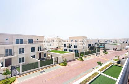 Villa - 6 Bedrooms - 7 Bathrooms for rent in Floresta Gardens - Floresta Gardens - The Pearl Island - Doha