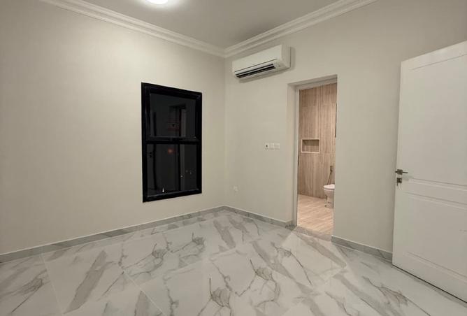 60722670 - Property Image 2