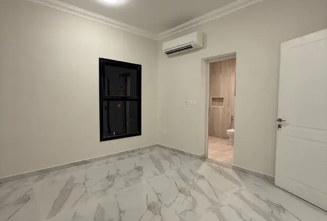 60722670 - Property Image 2