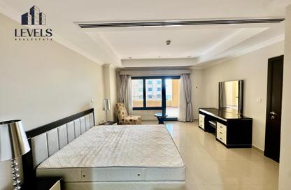 Apartment - 1 Bedroom - 2 Bathrooms for rent in East Porto Drive - Porto Arabia - The Pearl Island - Doha