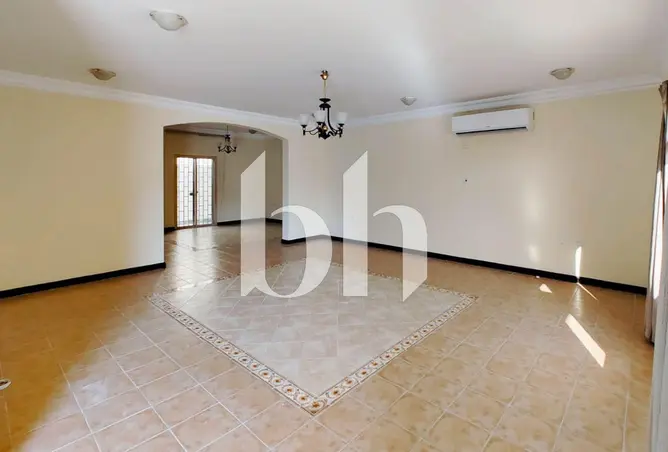 56771421 - Property Image 2