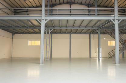Warehouse - Studio - 1 Bathroom for rent in Birkat Al Awamer - Al Wakra