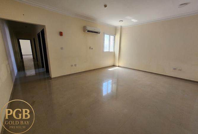 51721352 - Property Main Image