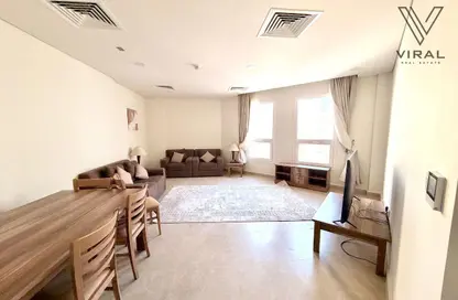 شقة - 3 غرف نوم - 3 حمامات للايجار في ويست واك - الوعب - الدوحة