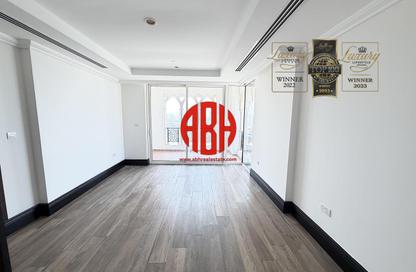 Apartment - 2 Bedrooms - 3 Bathrooms for rent in Viva West - Viva Bahriyah - The Pearl Island - Doha