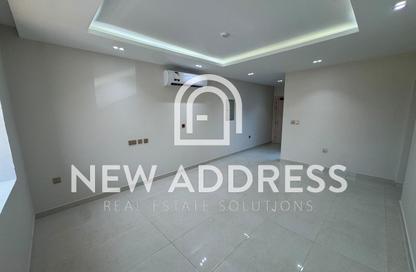 Apartment - 2 Bedrooms - 3 Bathrooms for rent in Madinat Khalifa South - Madinat Khalifa - Doha Apartment - 2 Bedrooms - 3 Bathrooms for rent in Madinat Khalifa South - Madinat Khalifa - Doha