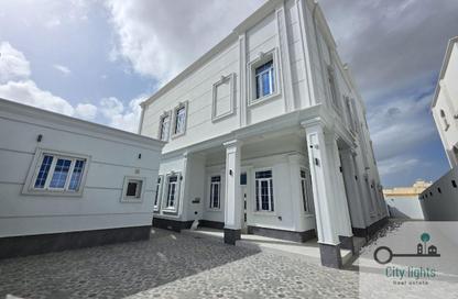 Villa - 7+ Bedrooms - 7+ Bathrooms for sale in Al Dafna - Al Dafna - Doha