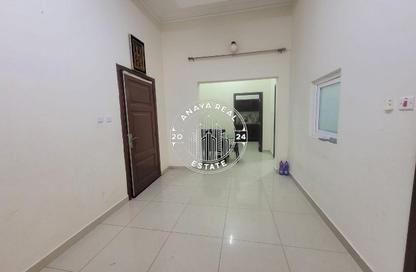 Villa - 2 Bedrooms - 2 Bathrooms for rent in Umm Al Seneem Street - Ain Khaled - Doha