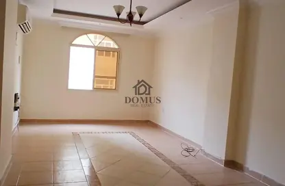 شقة - 2 غرف نوم - 2 حمامات للايجار في شارع الزبير بكار - السد - الدوحة