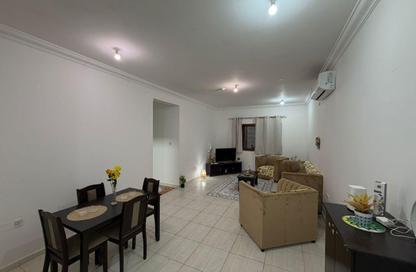 Apartment - 2 Bedrooms - 2 Bathrooms for rent in Fereej Bin Mahmoud North - Fereej Bin Mahmoud - Doha