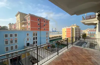 Apartment - 1 Bedroom - 2 Bathrooms for rent in Venezia - Qanat Quartier - The Pearl Island - Doha