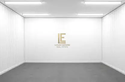 محل تجاري - استوديو للايجار في المرقب - المرقب - الدوحة