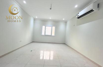 Apartment - 1 - 1 for rent in Salaja Street - Doha Al Jadeed - Doha Apartment - 1 - 1 for rent in Salaja Street - Doha Al Jadeed - Doha