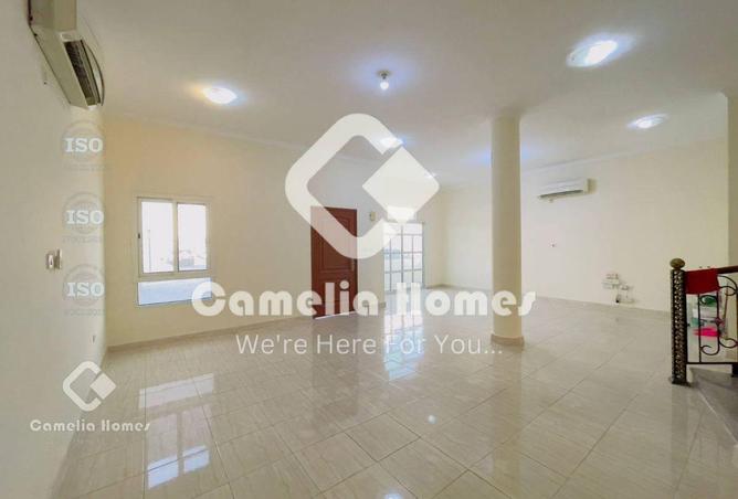 54103466 - Property Image 2