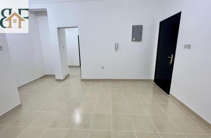 Apartment - 2 Bedrooms - 2 Bathrooms for rent in Muntazah 70 - Al Muntazah - Doha