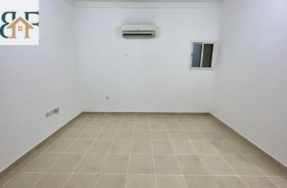 Apartment - 2 Bedrooms - 2 Bathrooms for rent in Muntazah 70 - Al Muntazah - Doha