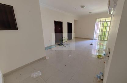 Apartment - 3 Bedrooms - 3 Bathrooms for rent in Bin Omran 46 - Fereej Bin Omran - Doha