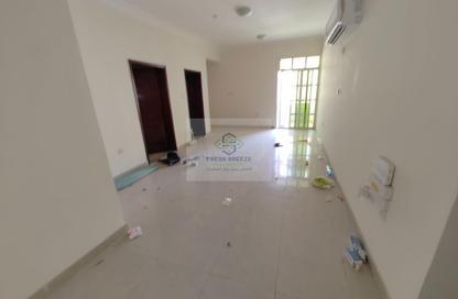 Apartment - 3 Bedrooms - 3 Bathrooms for rent in Bin Omran 46 - Fereej Bin Omran - Doha