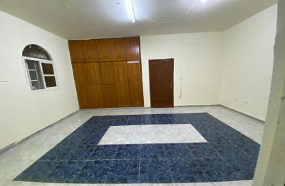 Villa - Studio - 1 Bathroom for rent in Al Dafna - Al Dafna - Doha