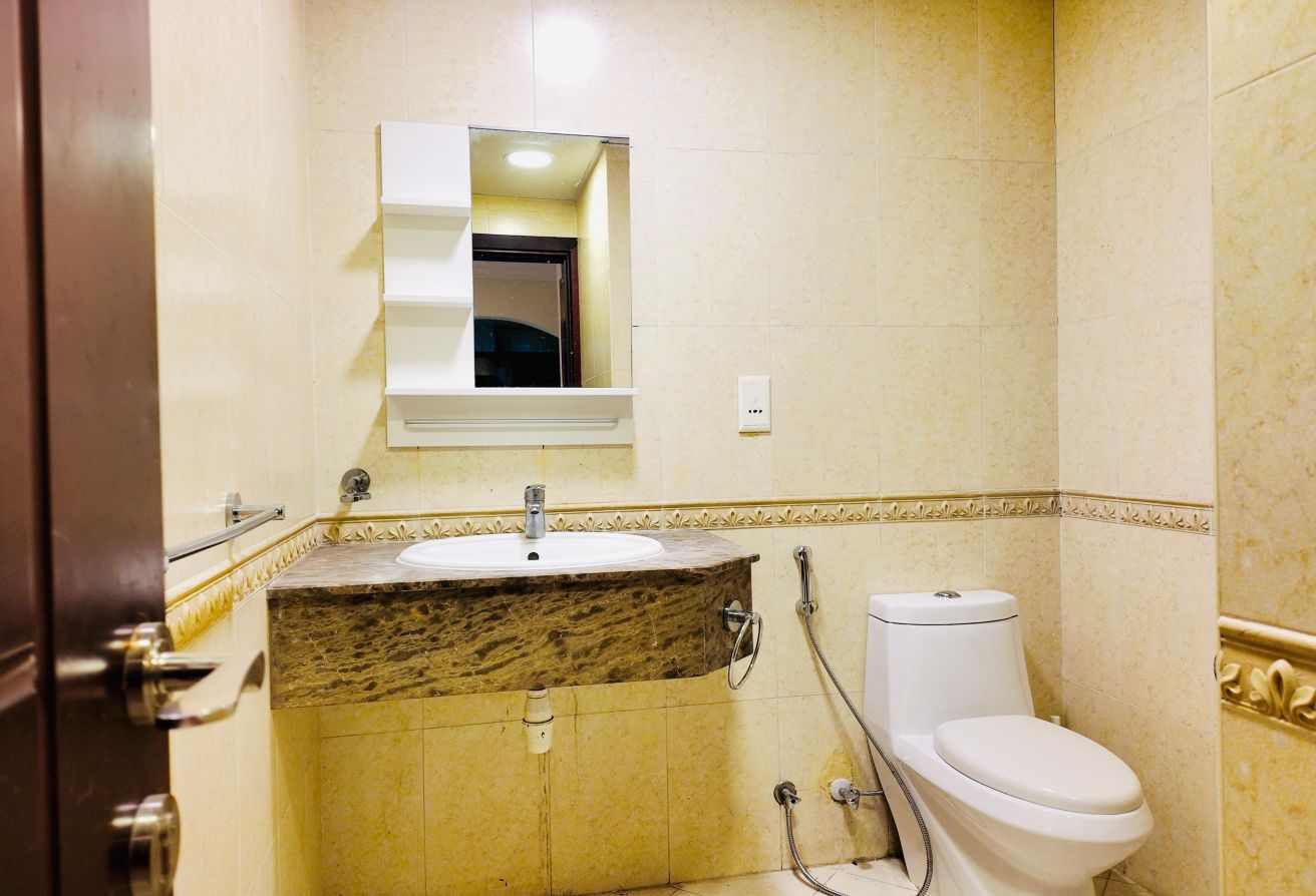 STUDIO APARTMENT WITH MARINA VIEW WITHOUT BALCONY thumbnail 8