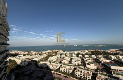 Apartment - 3 Bedrooms - 3 Bathrooms for rent in Floresta Gardens - Floresta Gardens - The Pearl Island - Doha
