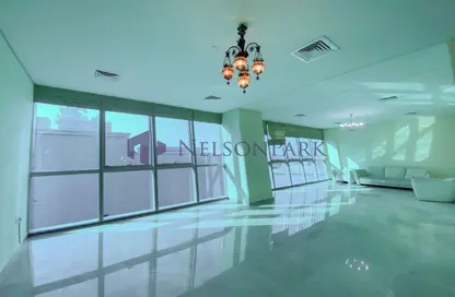 Apartment - 3 Bedrooms - 5 Bathrooms for rent in Zig Zag Tower B - Zig Zag Towers - West Bay - Doha