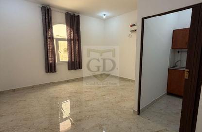 Apartment - Studio - 1 Bathroom for rent in Al Markhiya Street - Al Markhiya - Doha