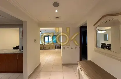 Apartment - 1 Bedroom - 2 Bathrooms for rent in Tower 6 - Porto Arabia - The Pearl Island - Doha