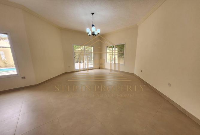 55781806 - Property Image 3