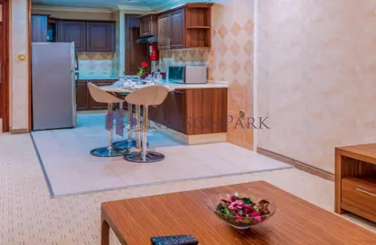 Apartment - 1 Bedroom - 2 Bathrooms for rent in Al Sadd Road - Al Sadd - Doha