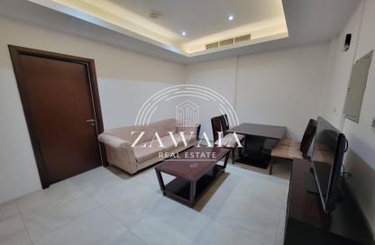 Apartment - 2 Bedrooms - 2 Bathrooms for rent in Umm Ghwailina Comm - Umm Ghuwalina - Umm Ghuwailina - Doha