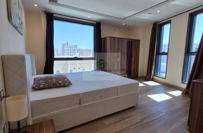 Apartment - 2 Bedrooms - 3 Bathrooms for rent in Al Sadd Road - Al Sadd - Doha