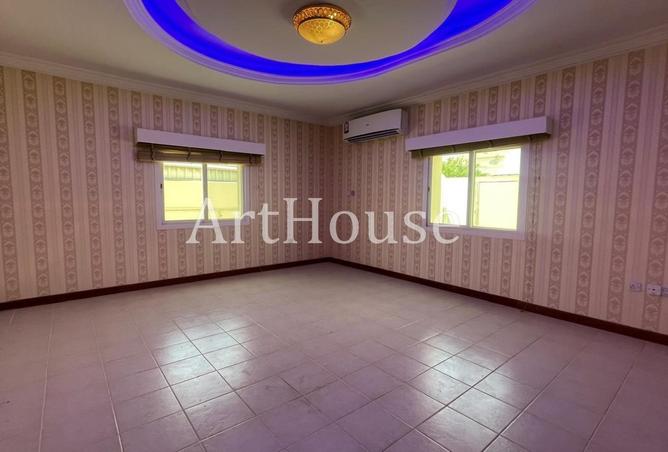 54975729 - Property Image 2