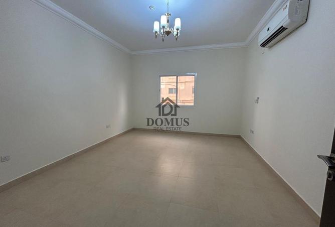 60667201 - Property Image 2