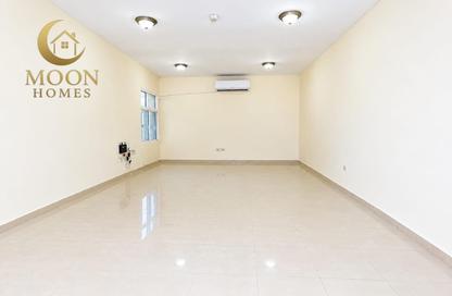 Apartment - 2 - 2 for rent in Al Mansoura - Al Mansoura - Doha