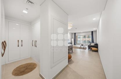 Apartment - Studio - 1 Bathroom for rent in Al Mutahidah Tower - Viva Bahriyah - The Pearl Island - Doha