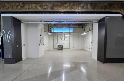 Retail - Studio - 1 Bathroom for rent in Al Mansoura - Al Mansoura - Doha