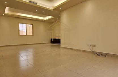 Apartment - 3 Bedrooms - 3 Bathrooms for rent in Al Sadd Road - Al Sadd - Doha