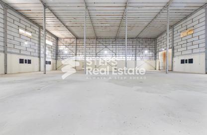 Warehouse - Studio - 1 for rent in East Industrial Street - Birkat Al Awamer - Al Wakra