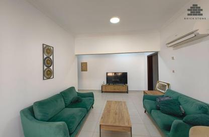 Apartment - 1 Bedroom - 1 Bathroom for rent in Salaja Street - Doha Al Jadeed - Doha