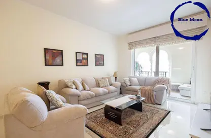 Apartment - 1 Bedroom - 2 Bathrooms for rent in Viva West - Viva Bahriyah - The Pearl Island - Doha